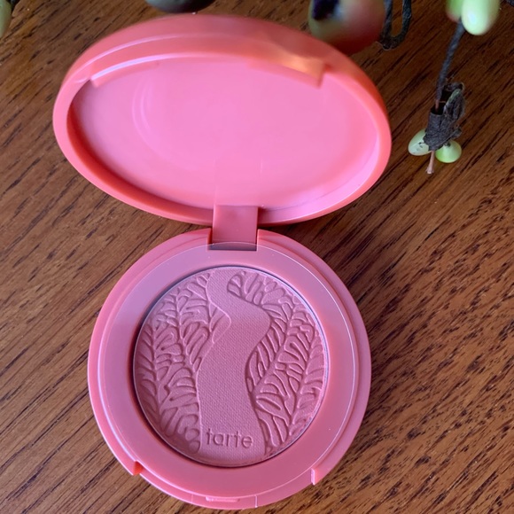 Look 👀 New TARTE Mascara & Blush Set $25 Value!! - Picture 4 of 8